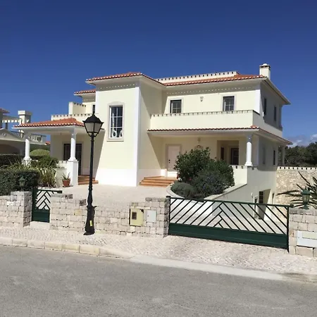 ホテル Luxury Villa, Private Pool, Quiet Location, View Of Golf Course And Ocean Amoreira